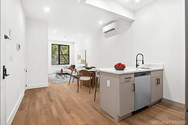 Rented by Compass | media 9