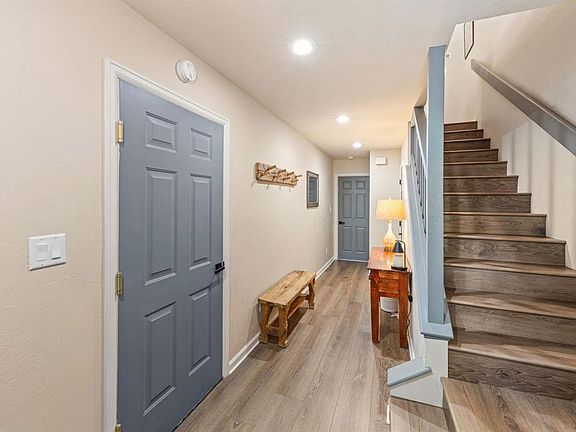 4th image of 17 Castle Road #7