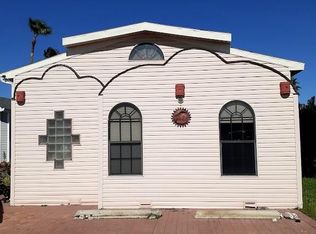 101 Bonnet Dr, Port Isabel, TX 78578