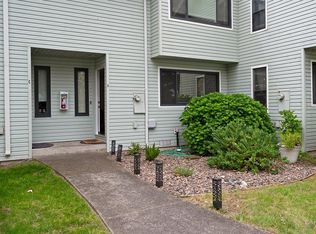 79 William St APT D, Cotati, CA 94931