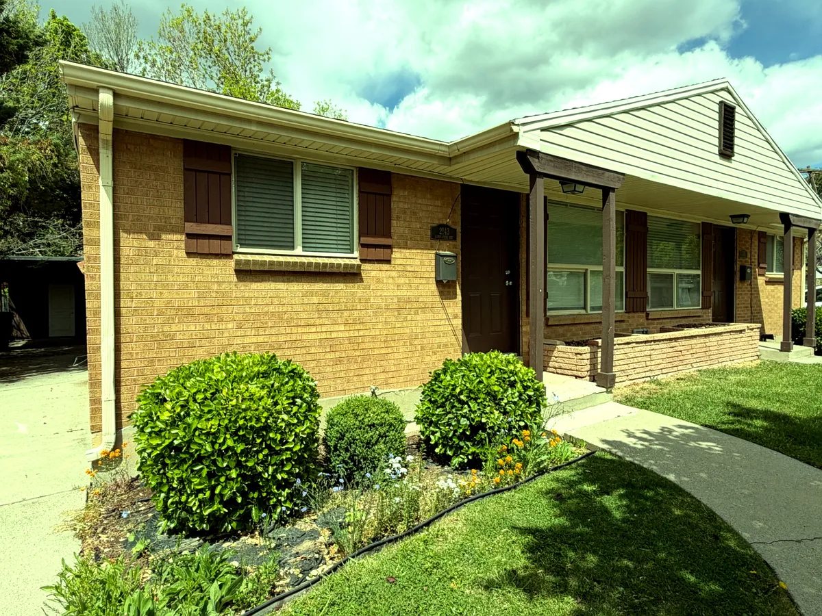 Front 2143 - 2143 E Lambourne Ave