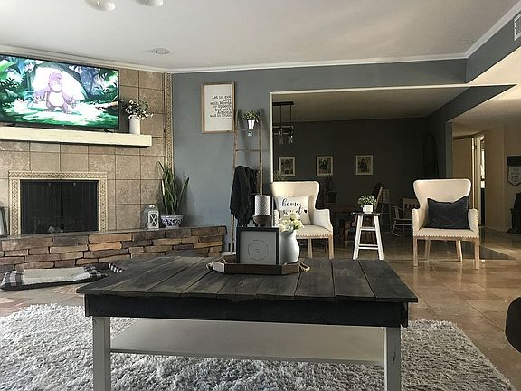 2nd image of 3331 Silver Saddle Dr