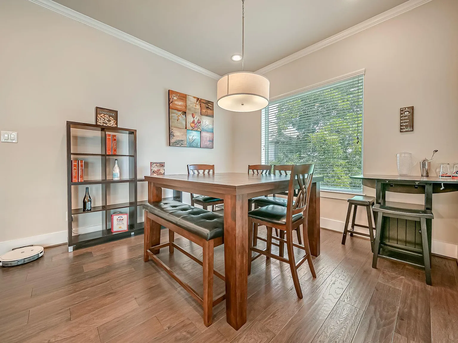 3 bed, 3.5 bath, 2229 sqft, $3,550 — Photo 4