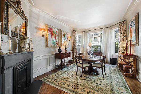 Sold by Compass | media 3