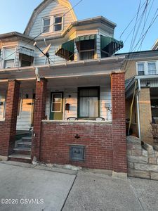 1009 W Arch St, Coal Township, PA, 17866