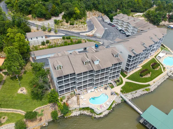 164 Windgate Dr Unit 1B, Sunrise Beach, MO 65079