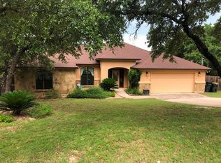 104 Cowal Dr N, Spicewood, TX 78669