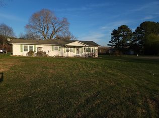 894 W Point Rd, Lawrenceburg, TN 38464