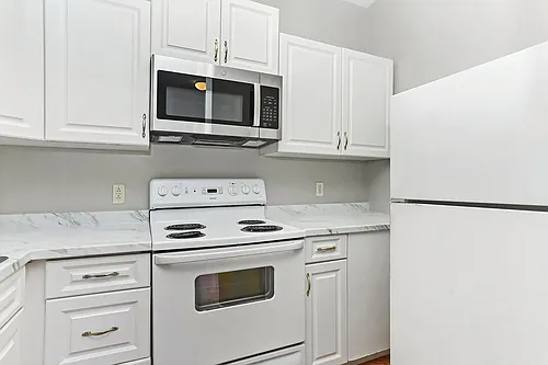 439 Manville Rd Photo 1