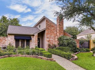 11314 Burgoyne Dr, Houston, TX 77077