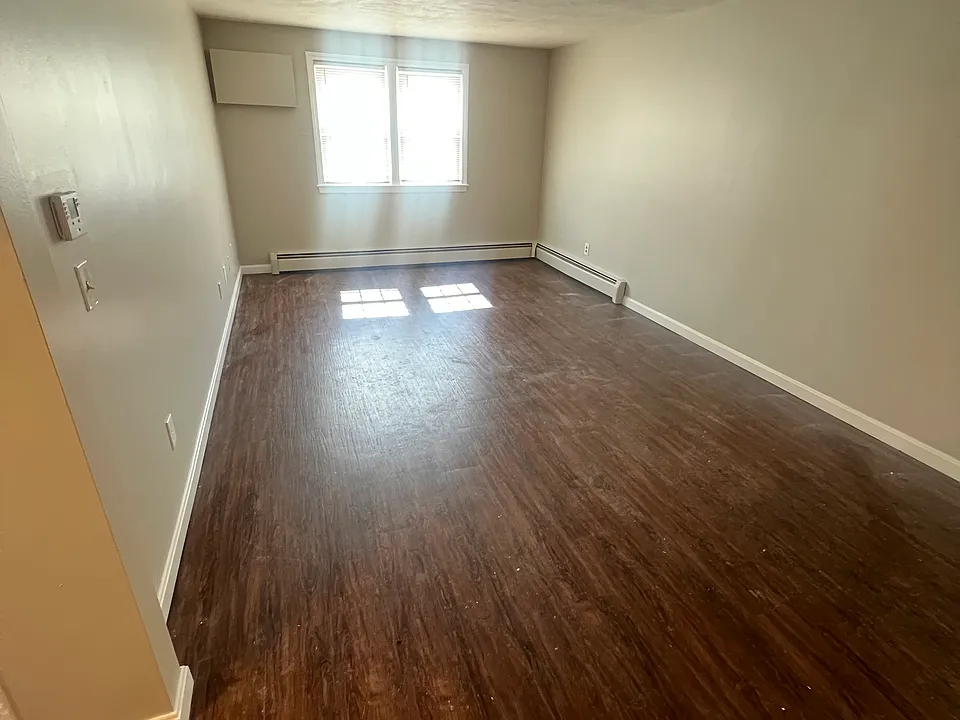 351 Elm St #3