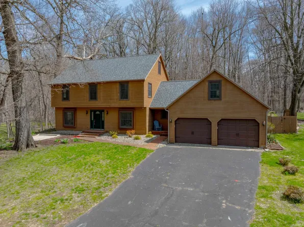 2012 Robb Rd, Warsaw, IN 46580