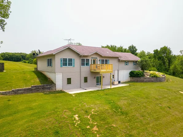 9304 Ellis Rd, Fenton, IL 61251