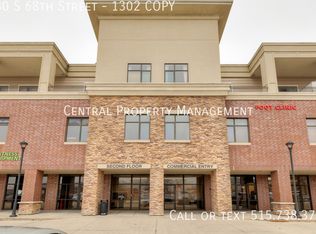230 S 68th St UNIT 1302, West Des Moines, IA 50266