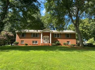 181 Roquemore Rd, Clemmons, NC 27012