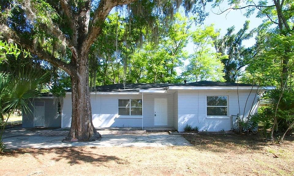 1st image of 1101 E Voorhis Ave