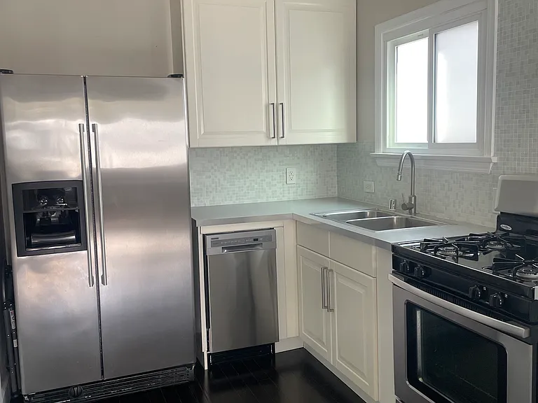 1118 N Poinsettia Dr #1/2 — Photo 23