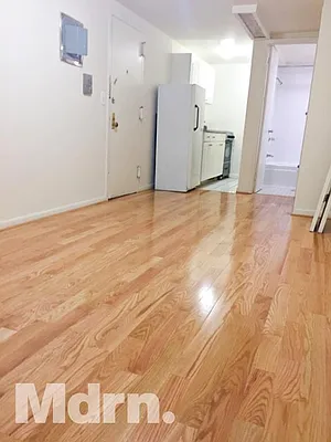 Rented by Mdrn Residential | media 11