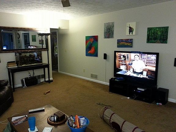 3rd image of 504 Karen Ln