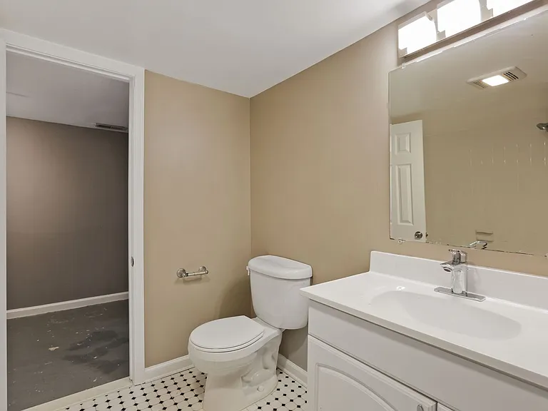4411 Reamy Dr — Photo 6