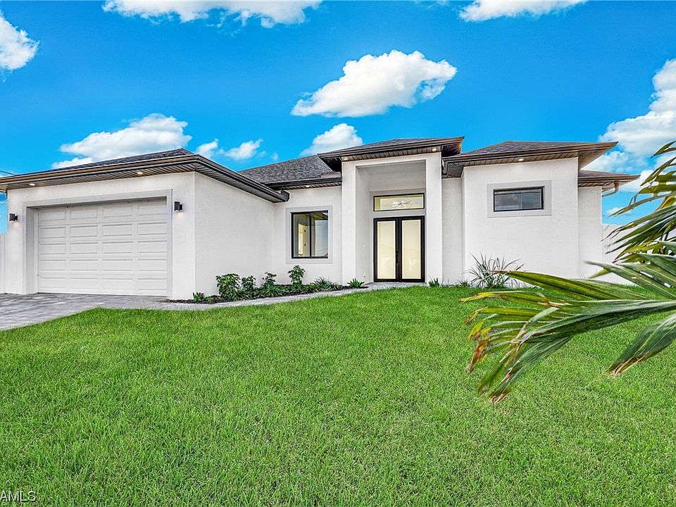 1st image of 724 NW 3rd Ave