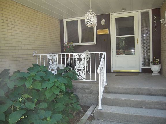 2nd image of 3608 Clayton Ct