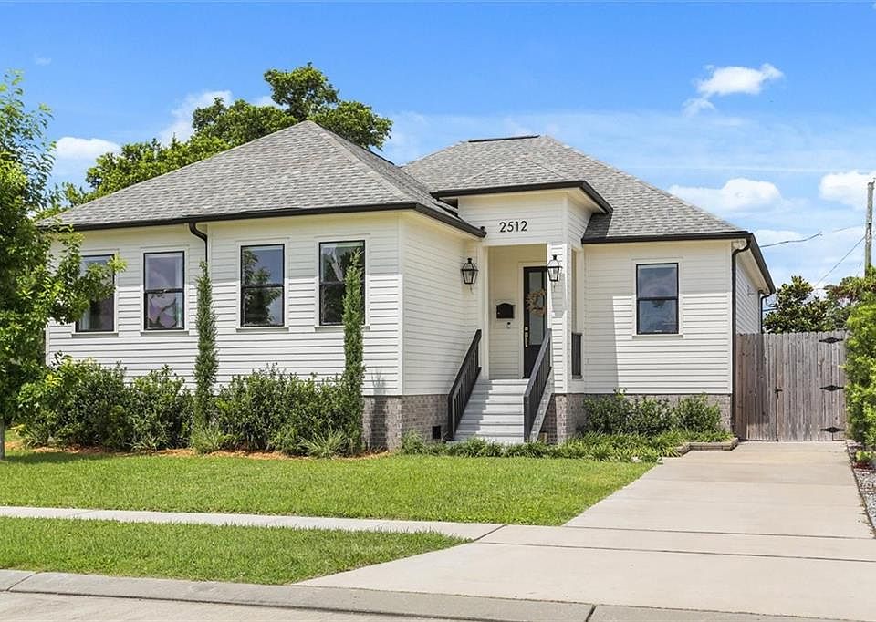 1st image of 2512 Elise Ave