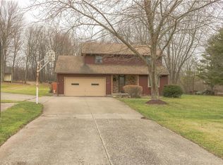 7562 Rice Rd, Amherst, OH 44001