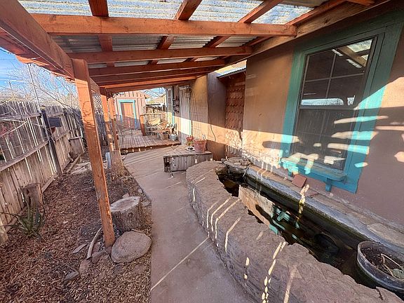 2nd image of 406 S Cockrell St