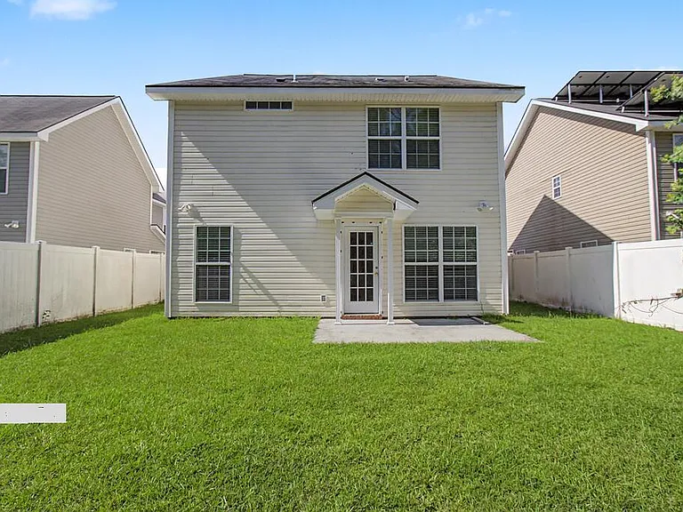 624 Amhearst Row — Photo 37