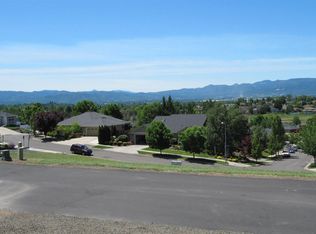 2446 Herrington Way, Medford, OR 97504