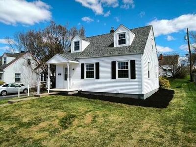 127 Cedar Rd, Hellertown, PA, 18055