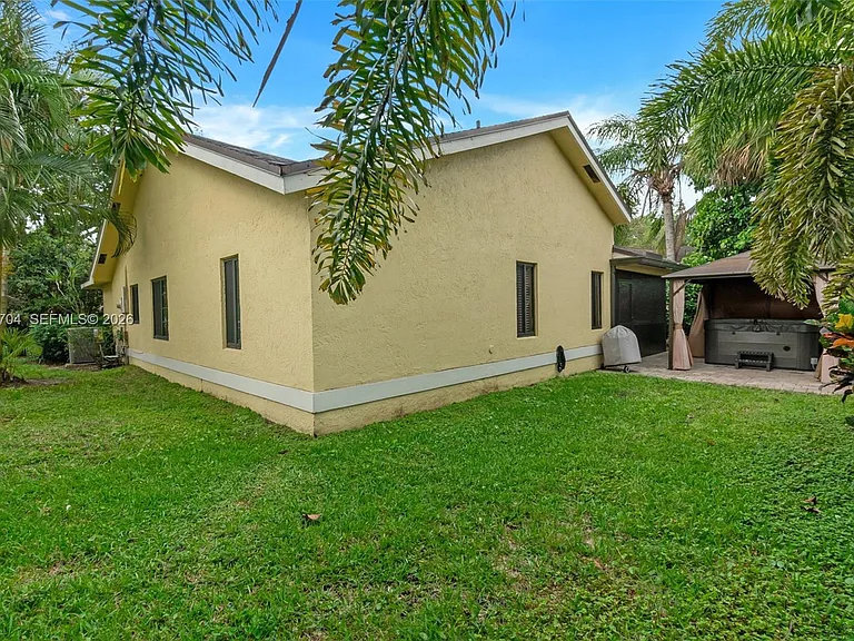 4220 Grove Park Ln — Photo 31