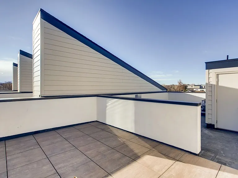 1752 W 41st Ave — Photo 26