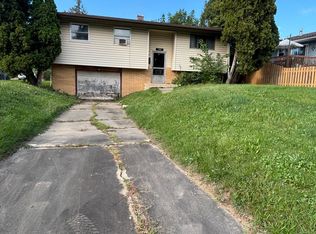 2108 Carmel Blvd, Zion, IL 60099