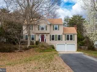 2000 Farragut Dr, Stafford, VA 22554