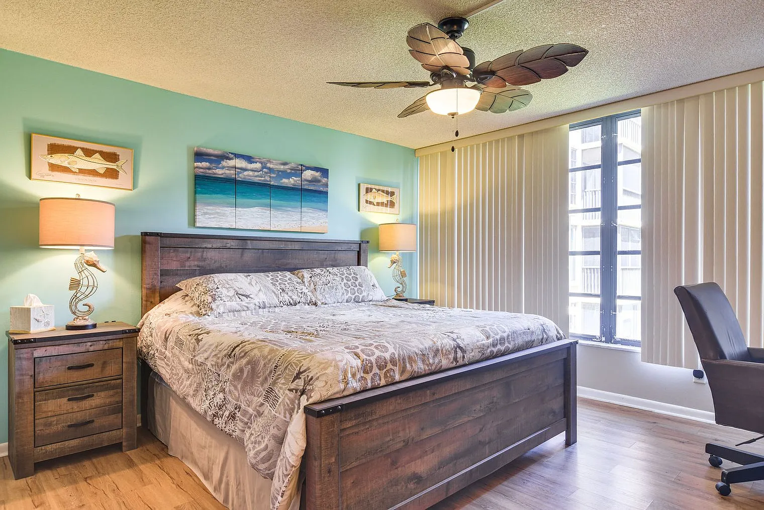 2 bed, 2.0 bath, 968 sqft, $2,715 — Photo 4