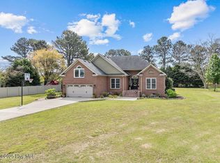 108 Currituck Sound Dr, Currituck, NC 27929