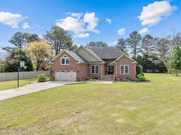 108 Currituck Sound Drive, Currituck, NC 27929