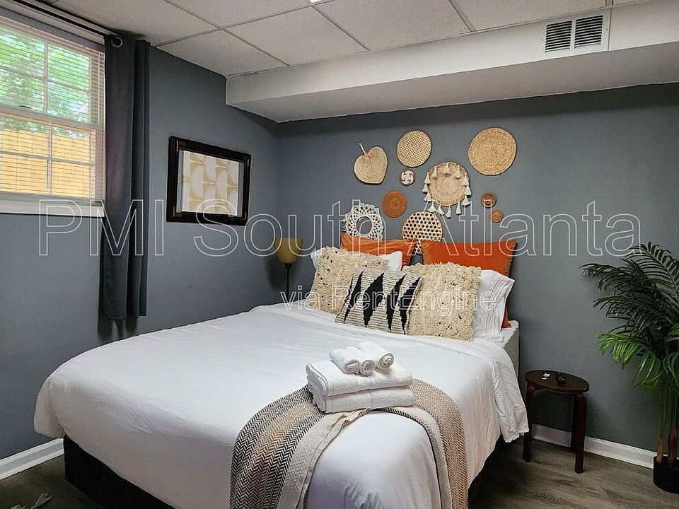 1st image of 150 Timberland Trl Room 2