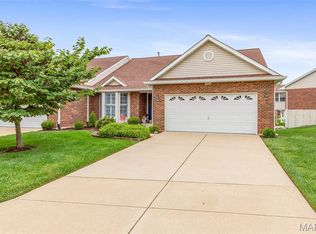 5640 Hillcamp Ct, Saint Louis, MO 63128