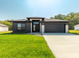 14845 Larry Ln, Hallsville, MO 65255