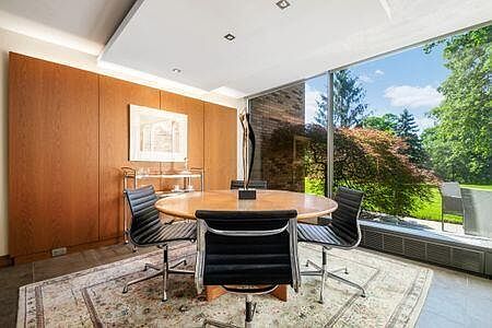 5th image of 1000 Urlin Ave #15