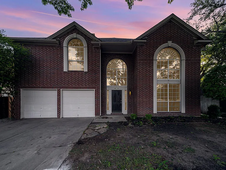 1908 Wood Crest Dr — Photo 17