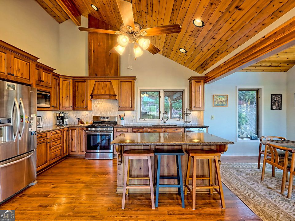 10th image of this home