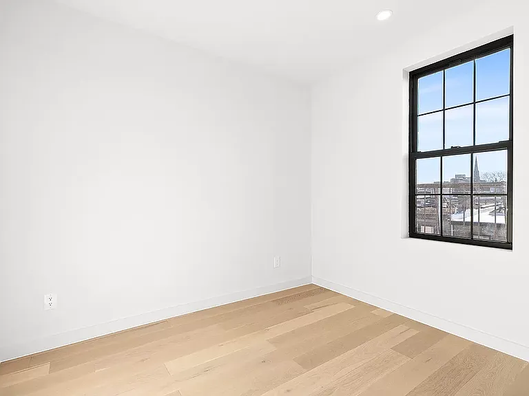 96 Sterling Pl #3D — Photo 8