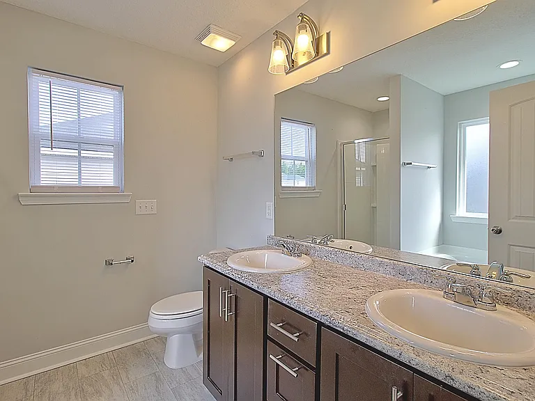 554 Fairview Cir — Photo 21