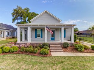 205 4th St, Long Beach, MS 39560