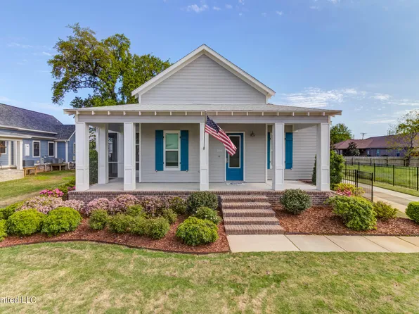 205 4th St, Long Beach, MS 39560