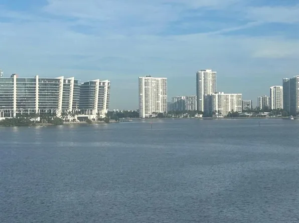 251 174th St APT 418, Sunny Isles Beach, FL 33160